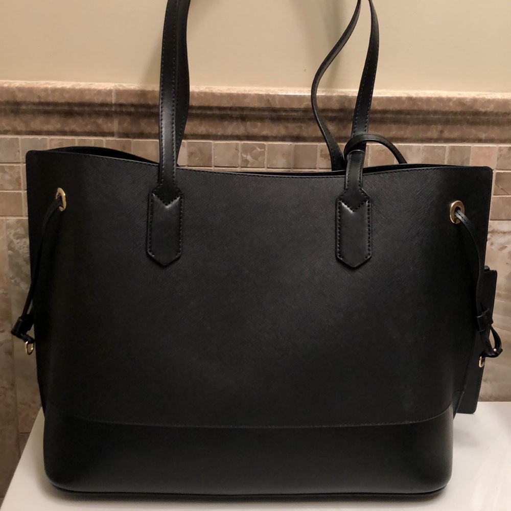 Authentic NWT Michael Kors Trista Tote Wristlet - Picture 3 of 6